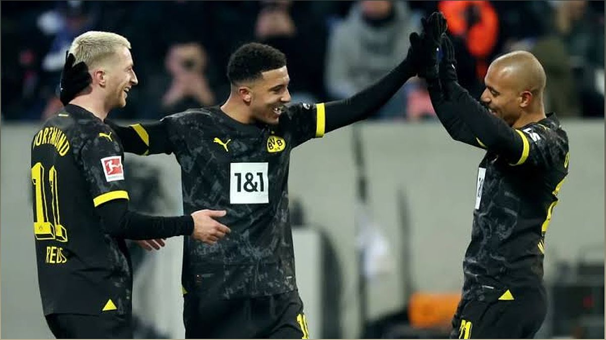 Trở lại Borussia Dortmund: Jadon Sancho và sự hồi sinh của Vàng đen - -1377663979