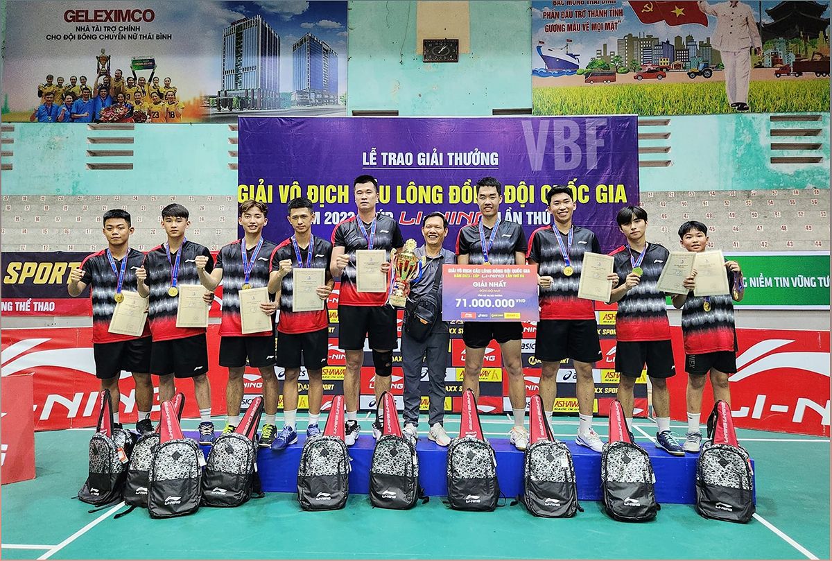 Đội cầu lông nam Quân đội giành ngôi vô địch giải đồng đội toàn quốc sau 20 năm - 661165750