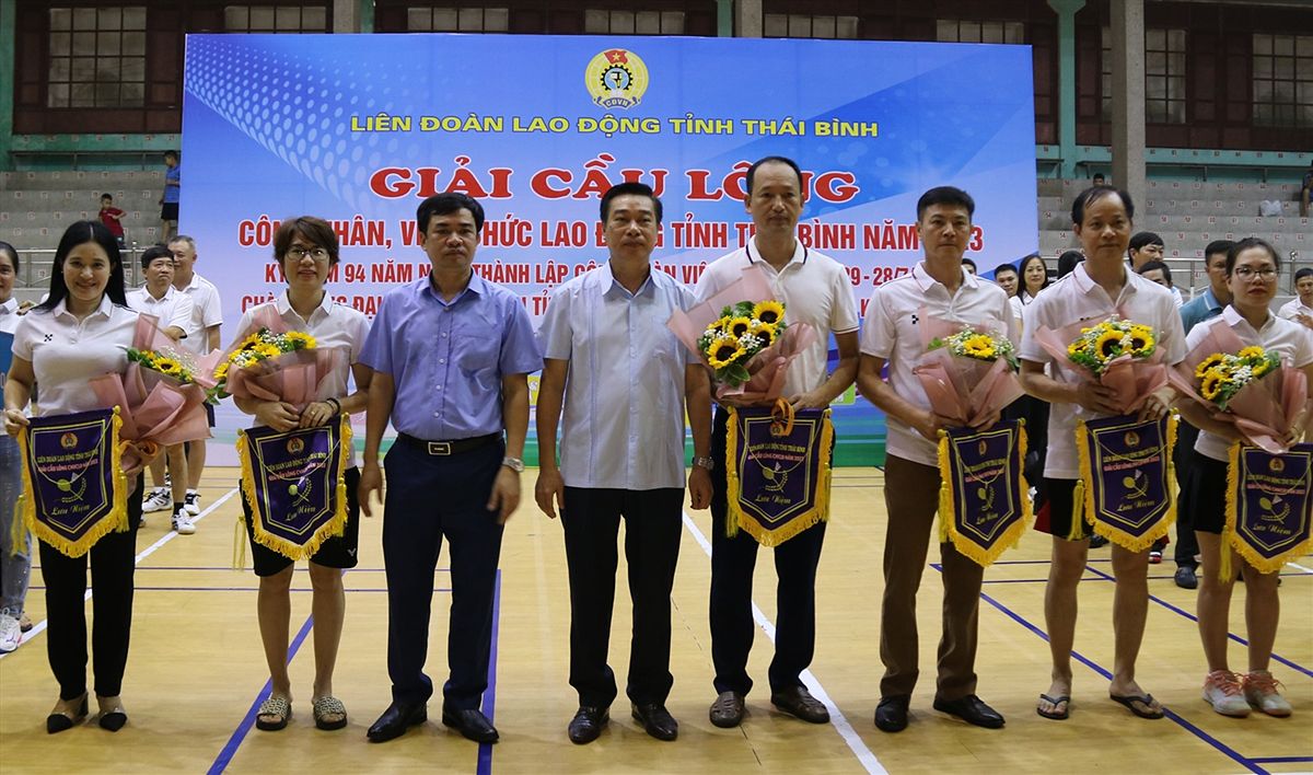 Giải cầu lông công nhân và viên chức lao động tỉnh Thái Bình năm 2023 - 292960507